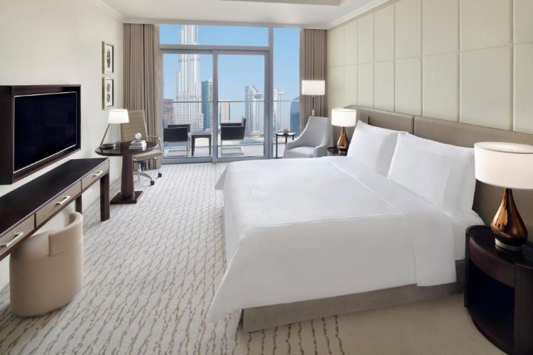 فندق العنوان دبي مول: إقامة فندقية لا مثيل لها 4 الغرف والأجنحة في فندق دبي العنوان