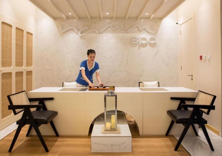 فندق دوسيت ثاني دبي: وجهتك لتجربة إقامة فخمة 8 سبا فندق دوسيت ثاني دبي