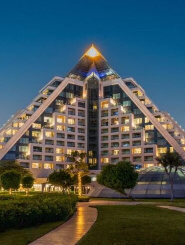 فندق رافلز دبي