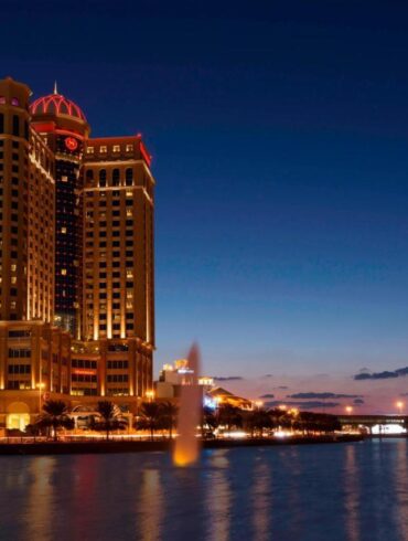 مزايا الإقامة في فندق شيراتون مول الإمارات