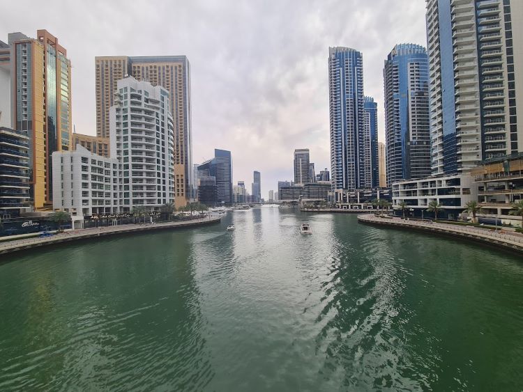 فندق موفنبيك شاطئ جميرا: تجربة فاخرة في قلب دبي 16 المعالم السياحية القريبة من فندق موفنبيك شاطئ جميرا