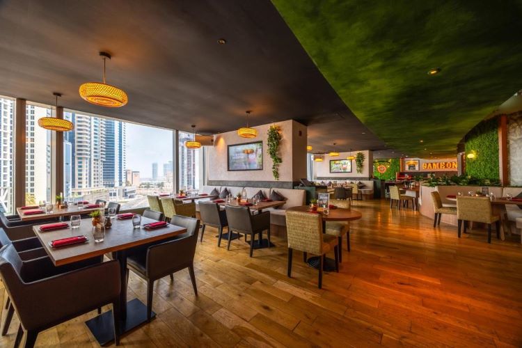 فندق ميديا وان دبي: منطقة مدينة الإعلام 8 تجربة الطعام والمشروبات في فندق ميديا وان دبي