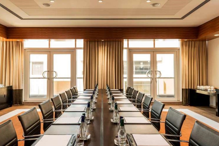 فندق جروفنر هاوس دبي 12 قاعات رجال الأعمال فندق جروفنر هاوس دبي