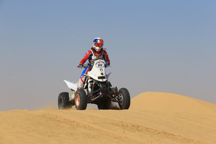 جولة بمركبة رباعية في منتجع باب الشمس دبي