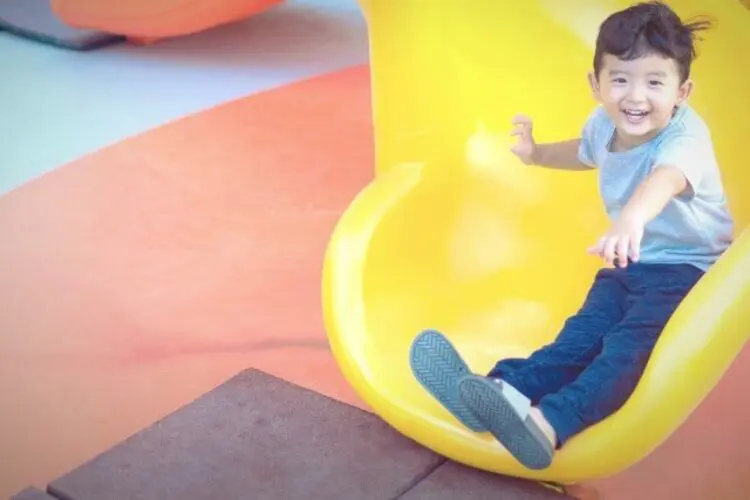 إقامة فاخرة في فندق جيه ايه اوشن فيو بدبي 14 منطقة العاب اطفال بفندق جيه ايه اوشن فيو