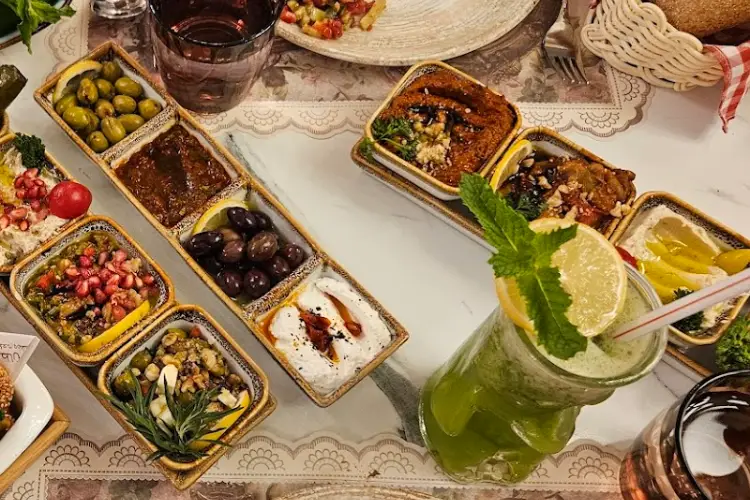 أفضل مطاعم في دبي: تناول العشاء في 11 من المطاعم الفاخرة في دبي 20 مطعم سلطان سراي مطاعم في دبي