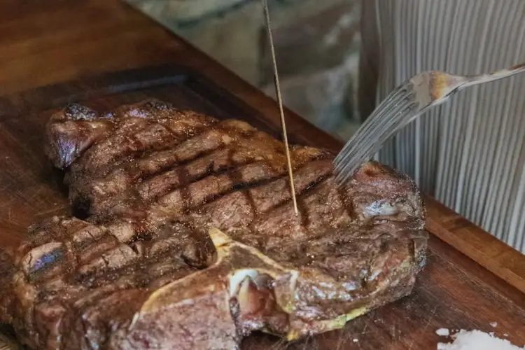 مطعم بركان ستيك هاوس من مطاعم سيتي ووك